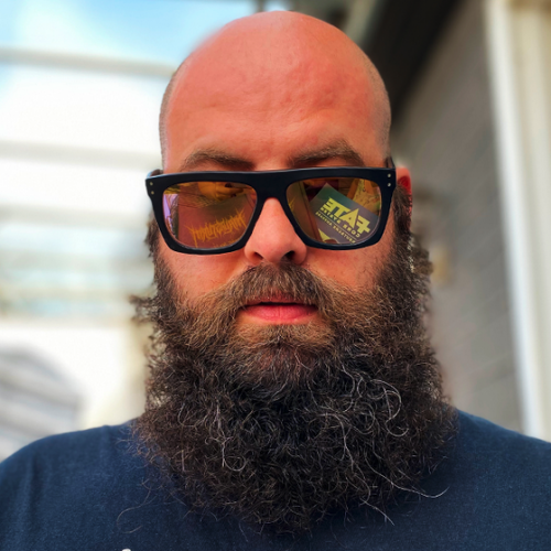 Portrait Dominik Pielarski (Vorstand)