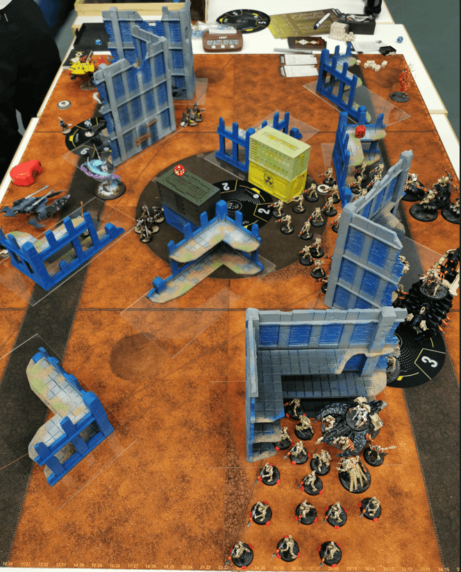 Warhammer 40K: Eldar gegen Necrons